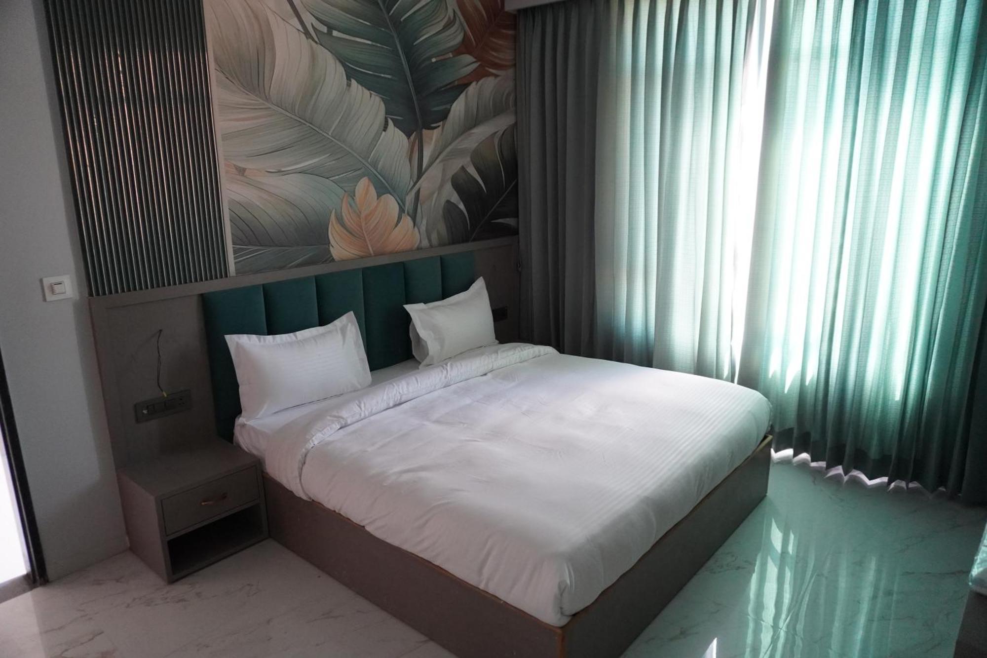 Hotel Heera Palace Khātu Εξωτερικό φωτογραφία