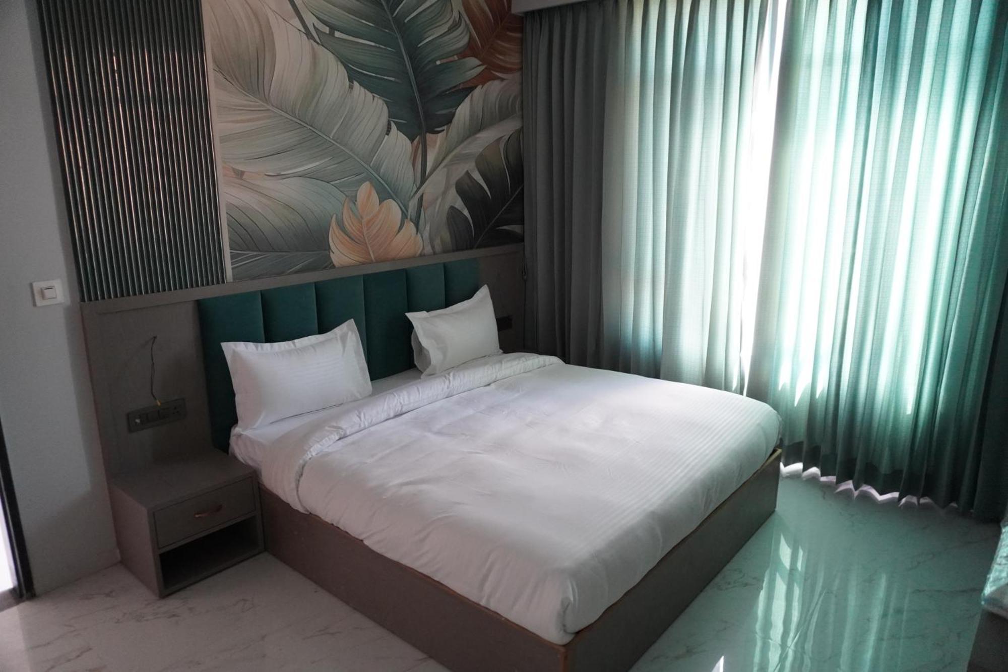 Hotel Heera Palace Khātu Εξωτερικό φωτογραφία