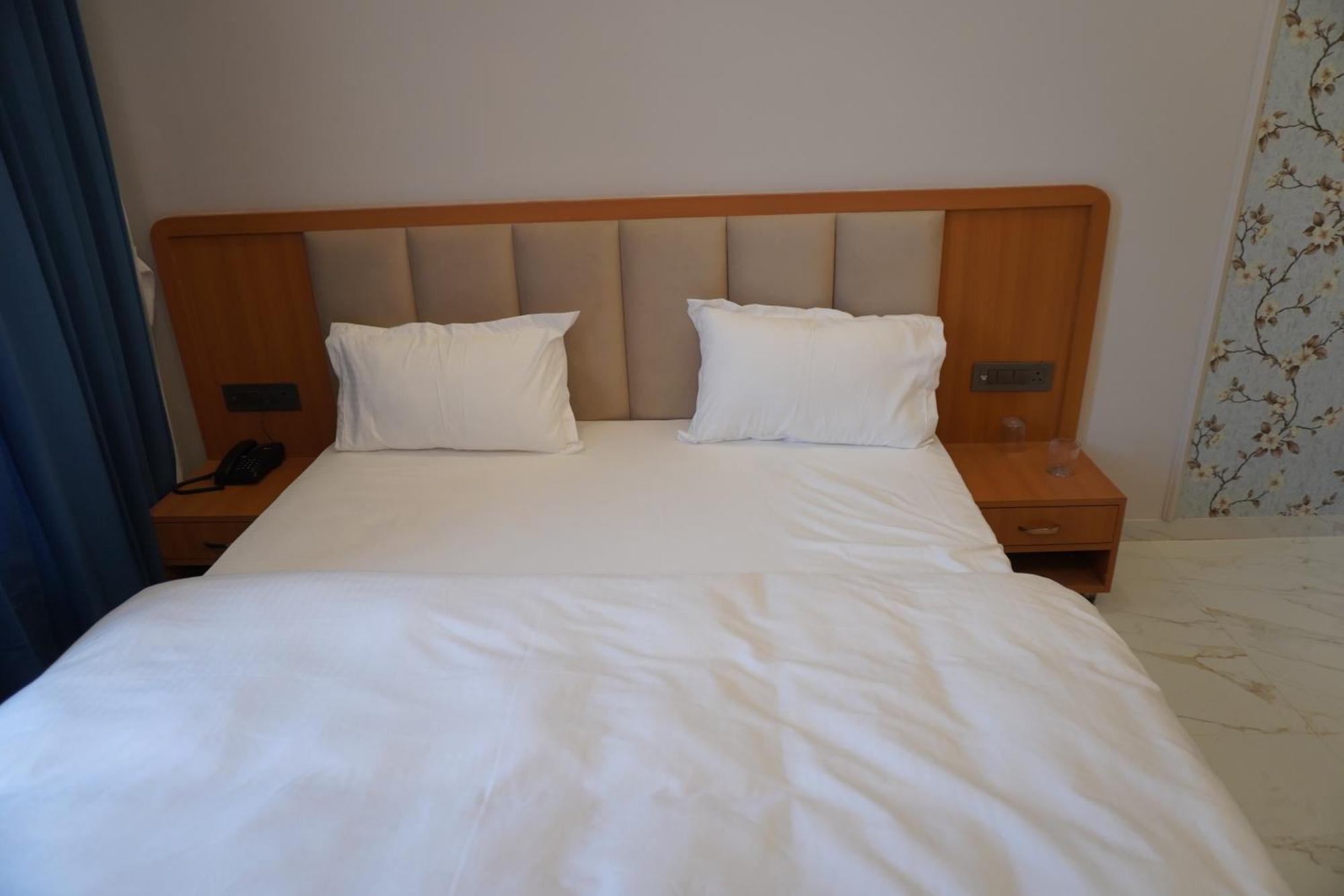 Hotel Heera Palace Khātu Εξωτερικό φωτογραφία